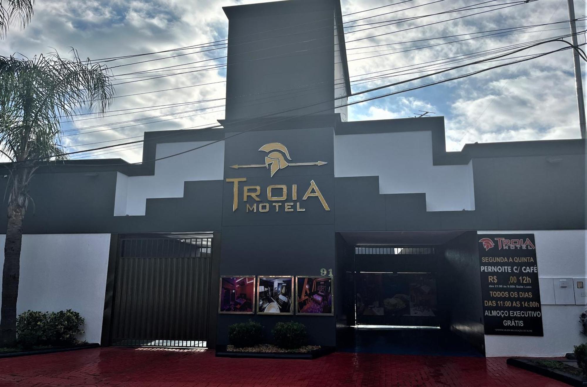 Troia Motel 伊瓜苏 外观 照片